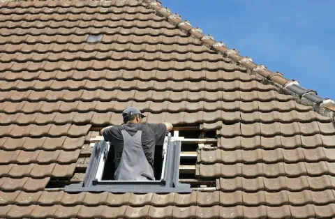 Pose de velux - Fontenay-sur-Loing